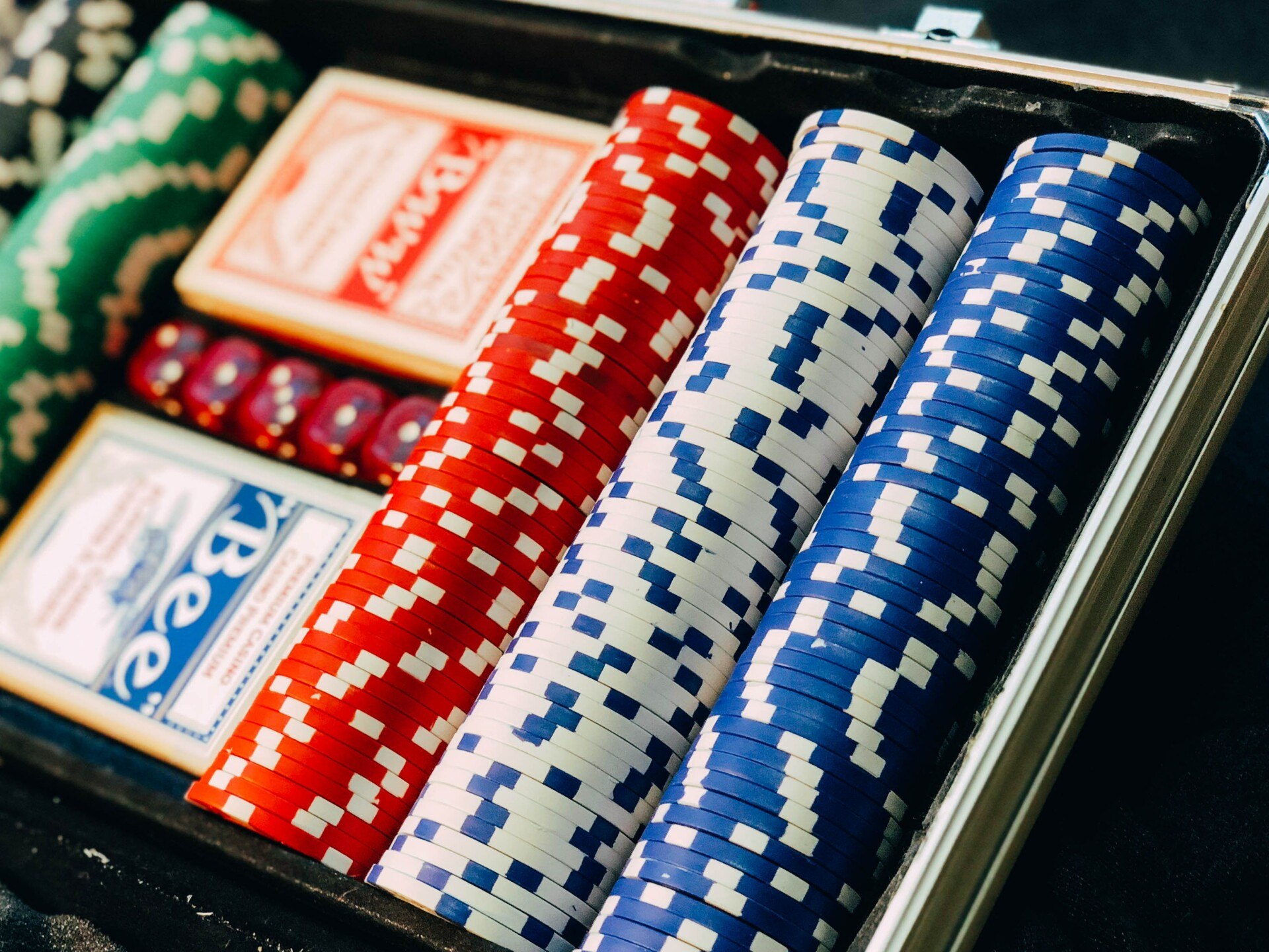 ¿Cómo funcionan los bonos sin depósito en casinos?